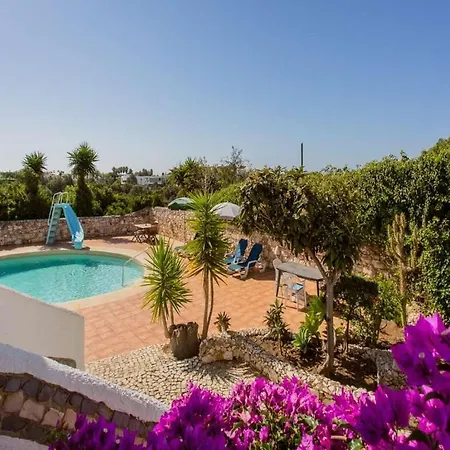Vila Stylish Carvoeiro - Short Walk To Centre - Private Pool - Serena - Algarve