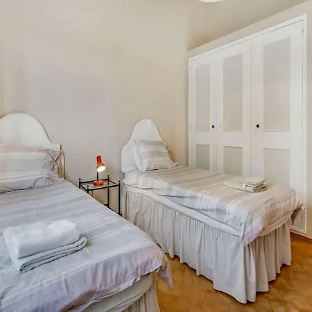 Stylish Carvoeiro - Short Walk To Centre - Private Pool - Serena - Algarve וילה קארבואירו