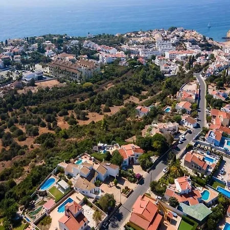 Stylish Carvoeiro - Short Walk To Centre - Private Pool - Serena - Algarve * קארבואירו