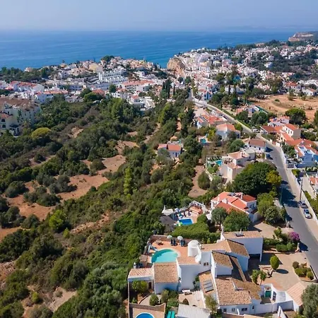 Stylish Carvoeiro - Short Walk To Centre - Private Pool - Serena - Algarve וילה קארבואירו